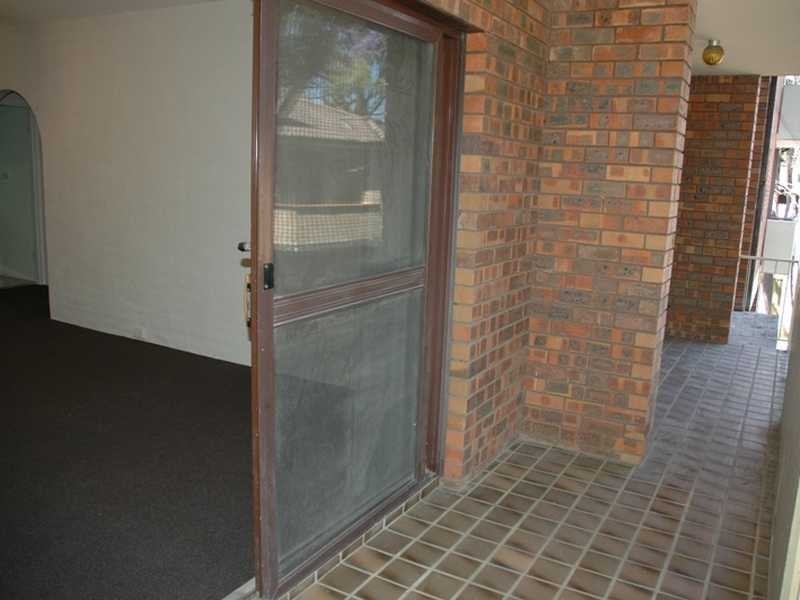 2/2 Allen Street, Harris Park NSW 2150