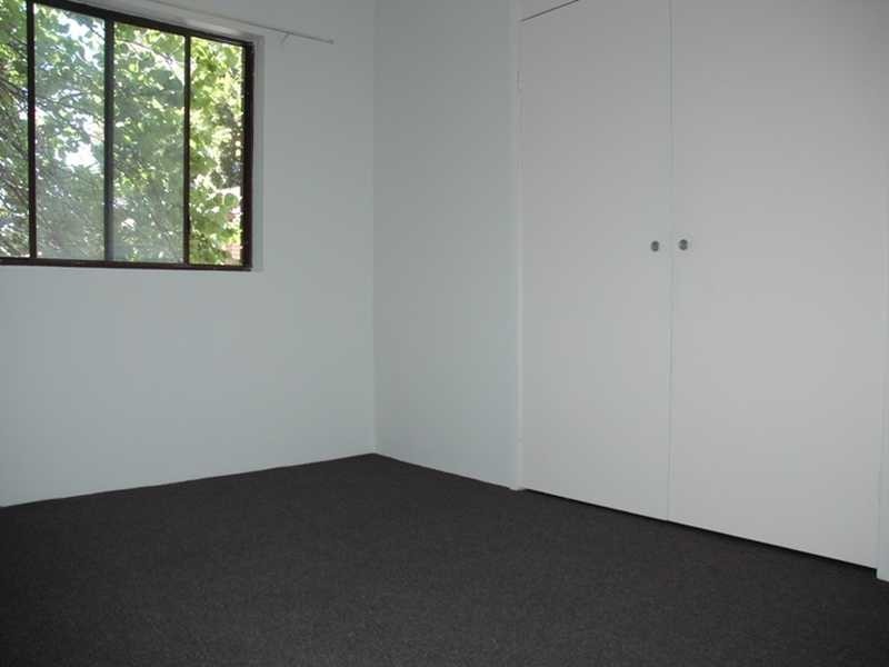 2/2 Allen Street, Harris Park NSW 2150