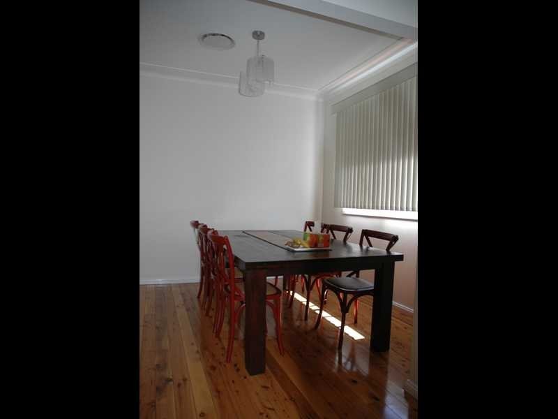 24 Brelogail Street, Northmead NSW 2152