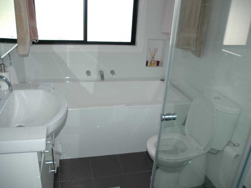 24 Brelogail Street, Northmead NSW 2152