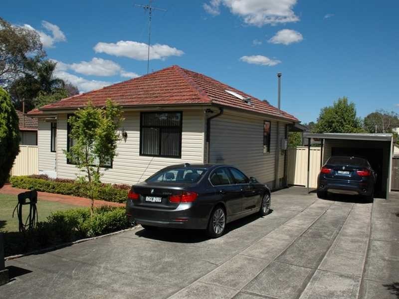 24 Brelogail Street, Northmead NSW 2152