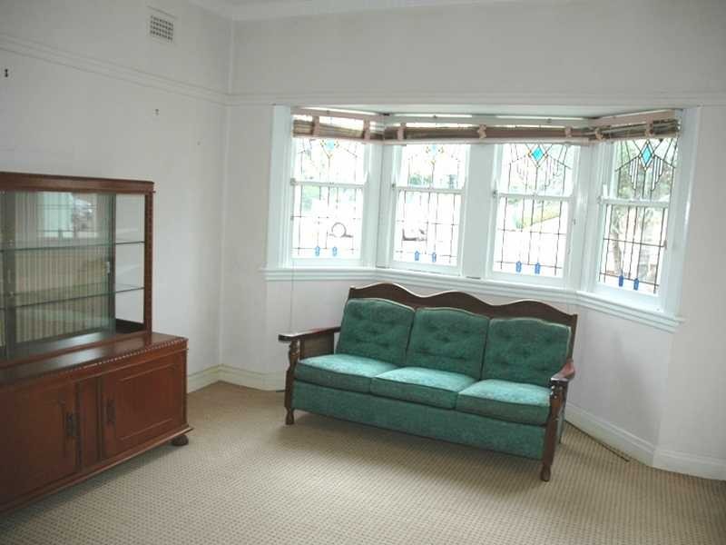 18 Thomas Street, Northmead NSW 2152