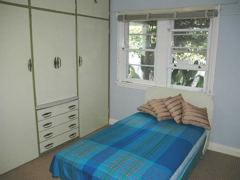 18 Thomas Street, Northmead NSW 2152