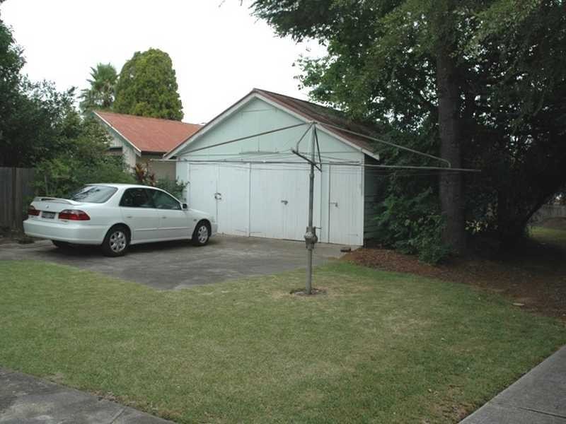 18 Thomas Street, Northmead NSW 2152