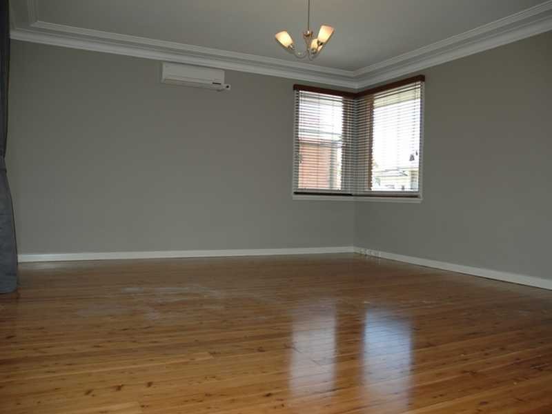 1 Hemsworth Avenue, Northmead NSW 2152