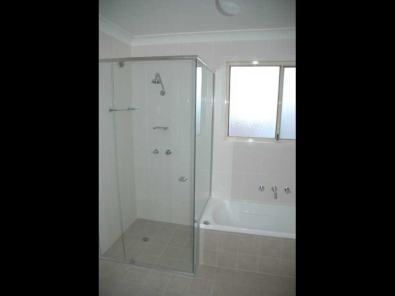 2/113 Metella Road, Toongabbie NSW 2146