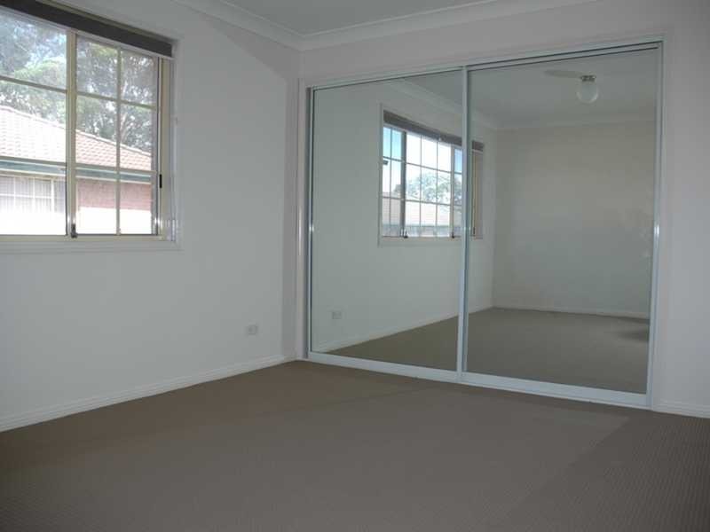 2/113 Metella Road, Toongabbie NSW 2146