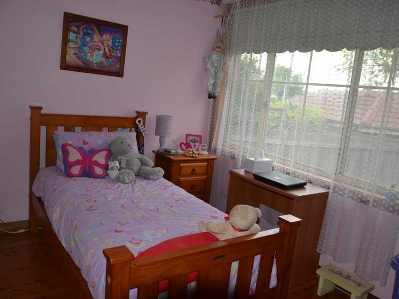 1 Bundilla Avenue, Winston Hills NSW 2153