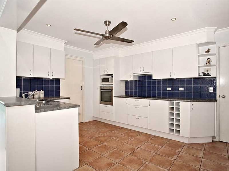 19 Lodge Avenue, Old Toongabbie NSW 2146