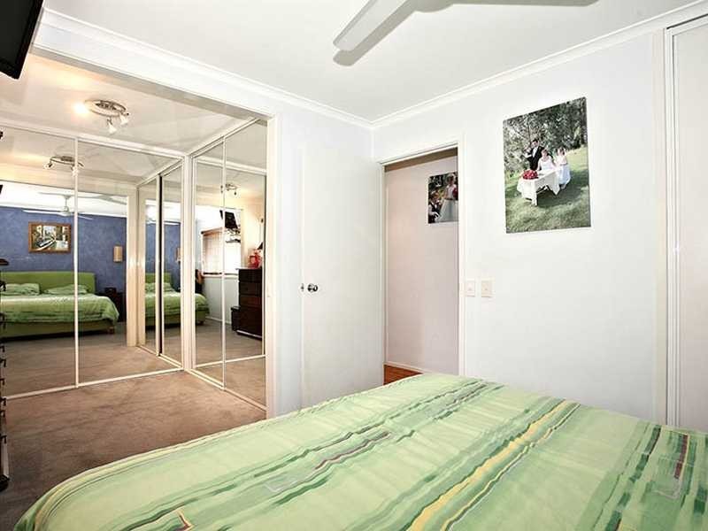 19 Lodge Avenue, Old Toongabbie NSW 2146