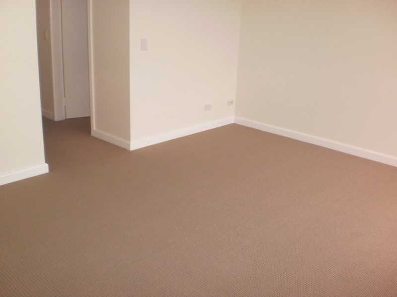 2/54B Binalong Road, Toongabbie NSW 2146