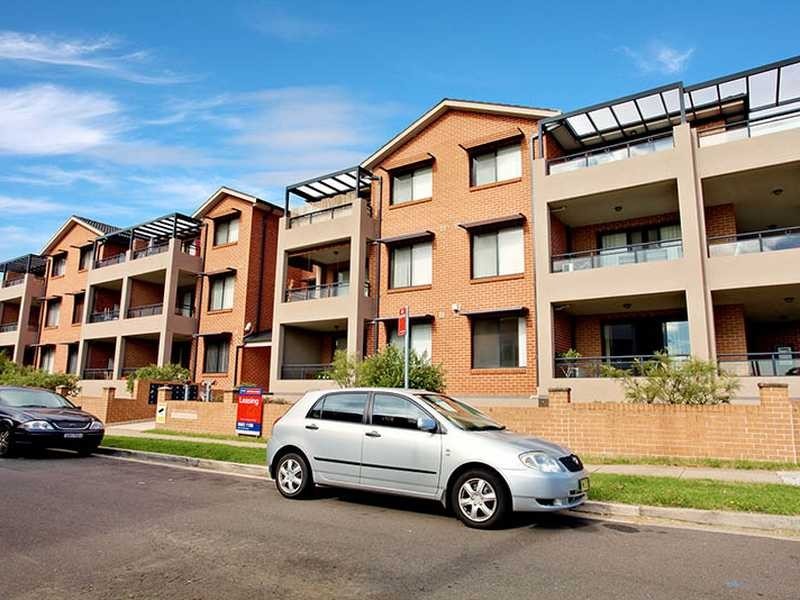 17/10-12 Wingello Street, Guildford NSW 2161