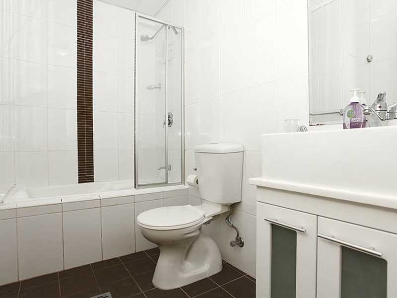 17/10-12 Wingello Street, Guildford NSW 2161