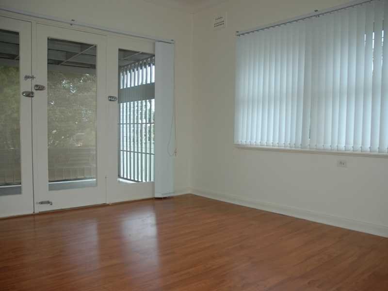 70 Windsor Road, Northmead NSW 2152