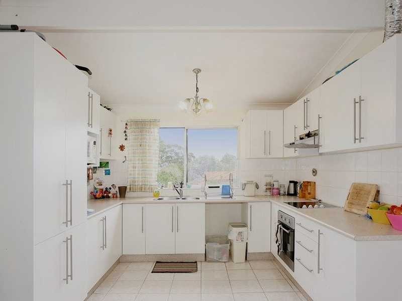 13 Glenn Avenue, Northmead NSW 2152