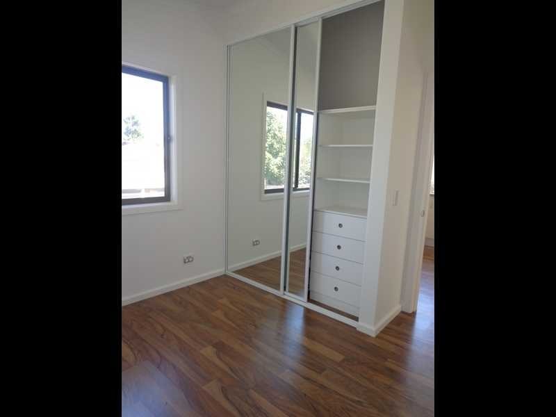 2A Scott Street, Toongabbie NSW 2146