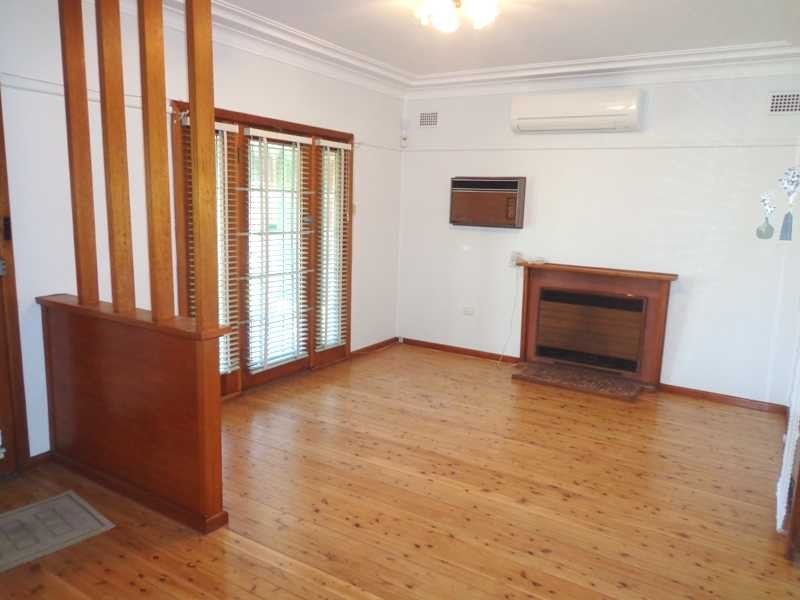 36 Redbank Road, Northmead NSW 2152