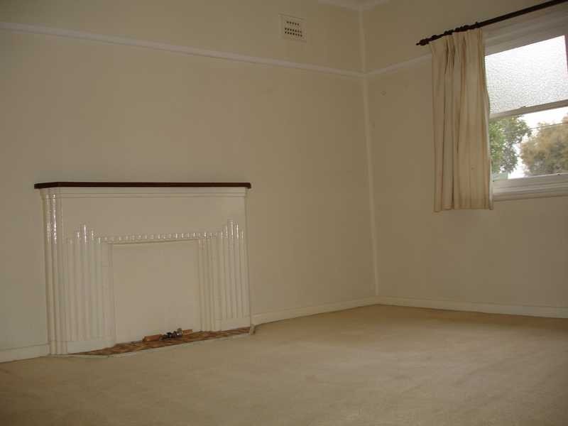 11 Beamish Road, Northmead NSW 2152