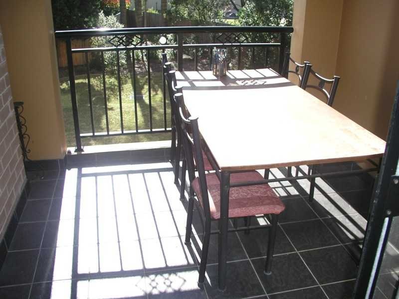 9/30 Redbank Road, Northmead NSW 2152