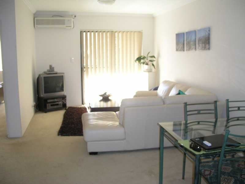 9/30 Redbank Road, Northmead NSW 2152