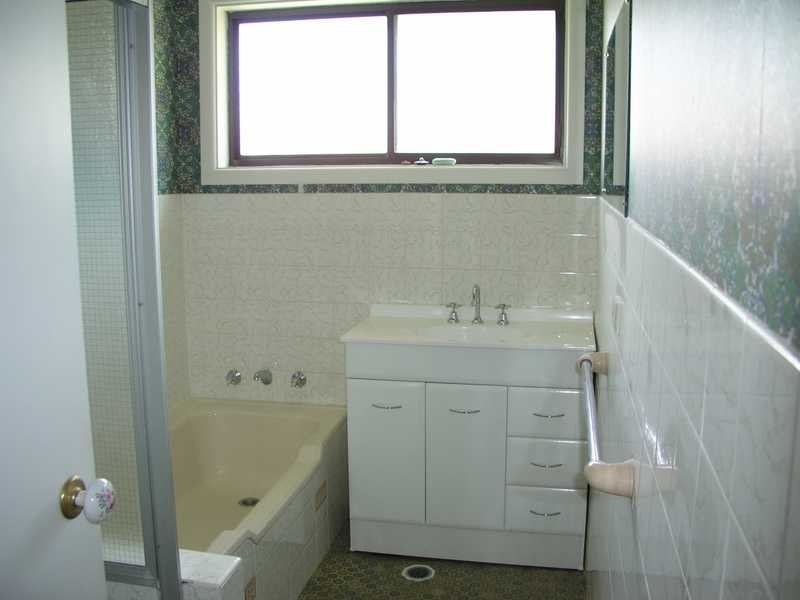 16 Lennox Street, Northmead NSW 2152