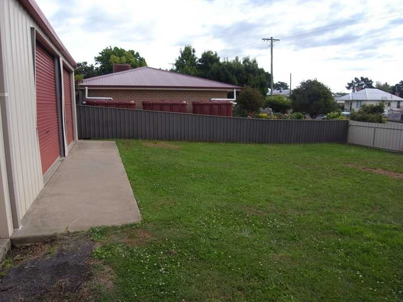 28 Fleet Street, Tumbarumba NSW 2653