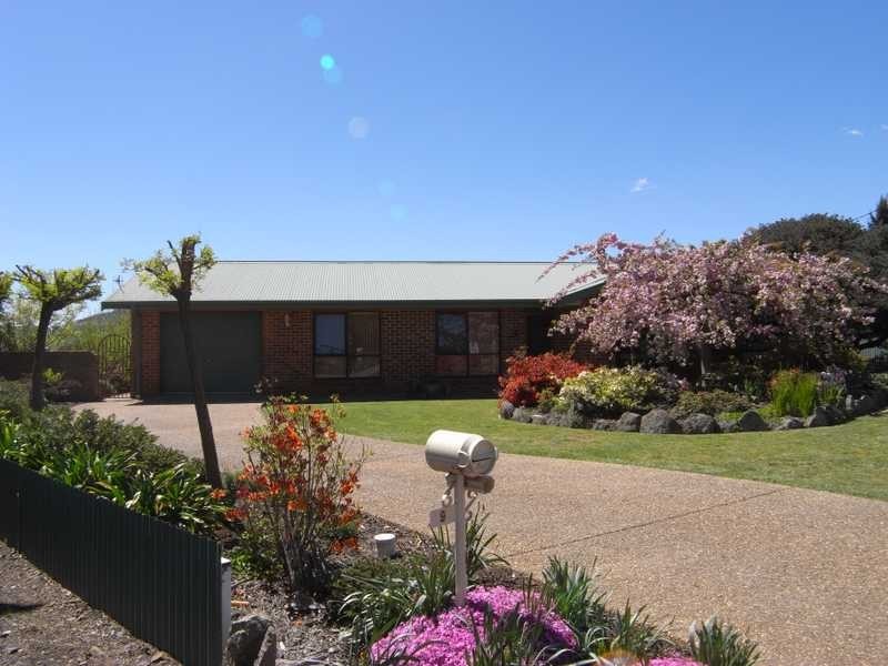 9 Power Street, Tumbarumba NSW 2653