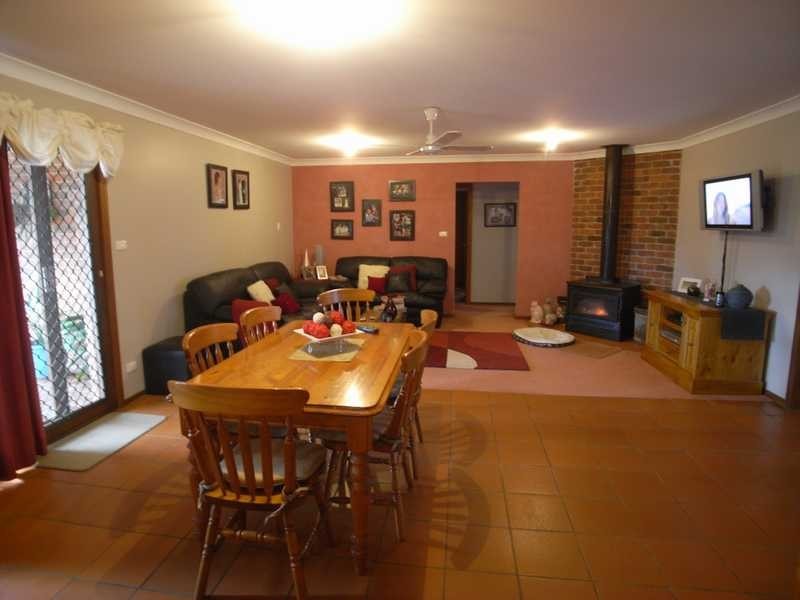 9 Power Street, Tumbarumba NSW 2653