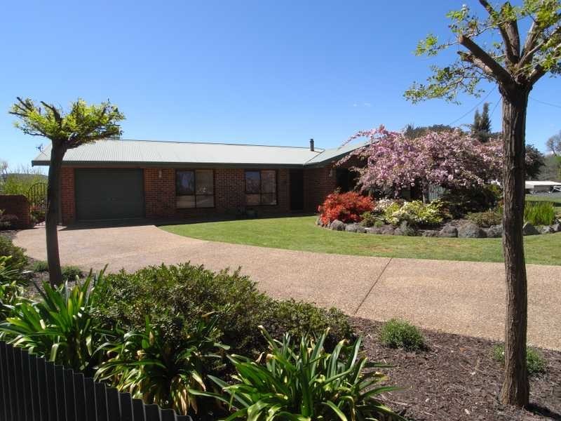 9 Power Street, Tumbarumba NSW 2653