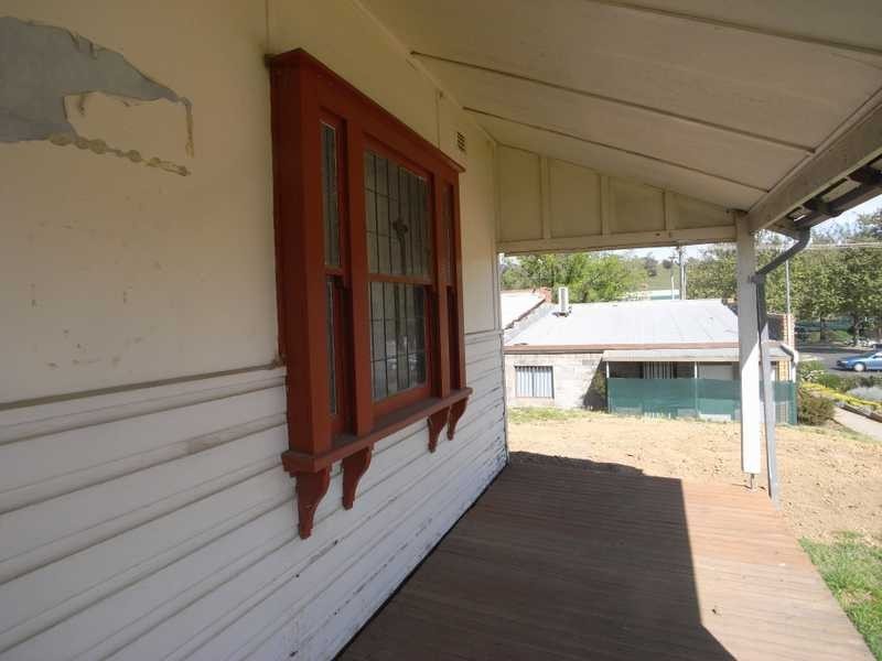 8 Selwyn Street, Tumbarumba NSW 2653