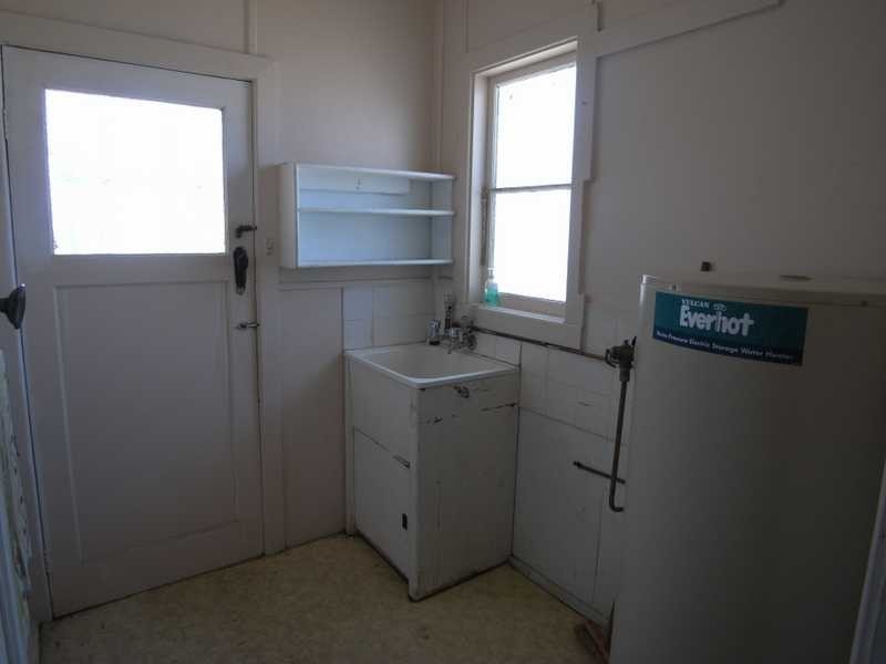 18 Regent Street, Tumbarumba NSW 2653