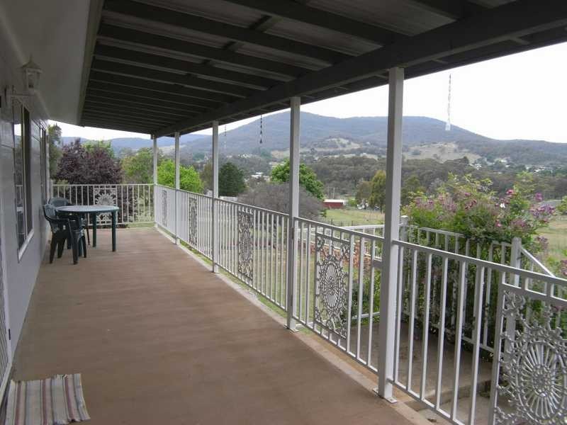 2 Townsend Street, Tumbarumba NSW 2653