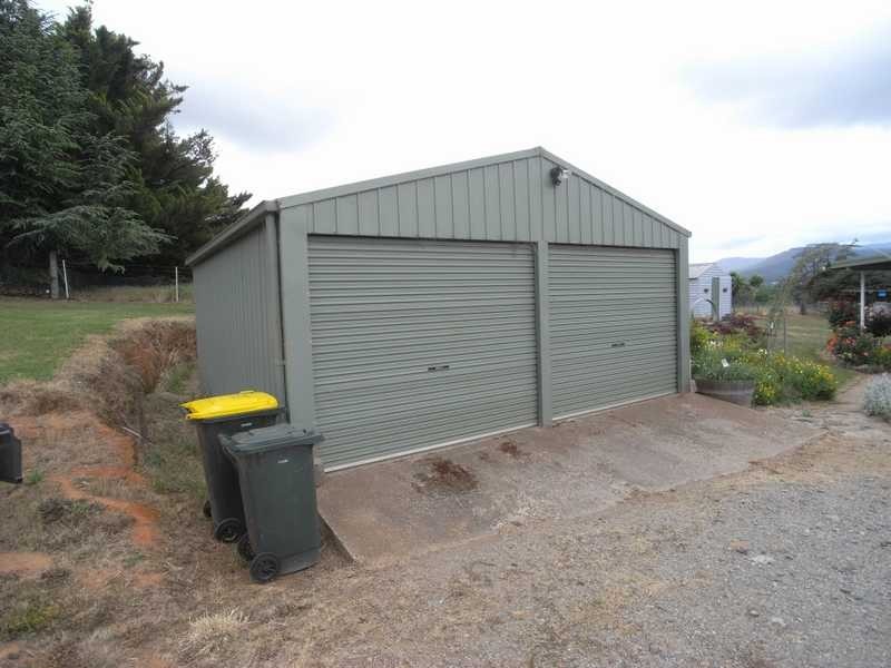 2 Townsend Street, Tumbarumba NSW 2653