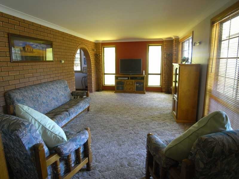 54 Albury Street, Tumbarumba NSW 2653