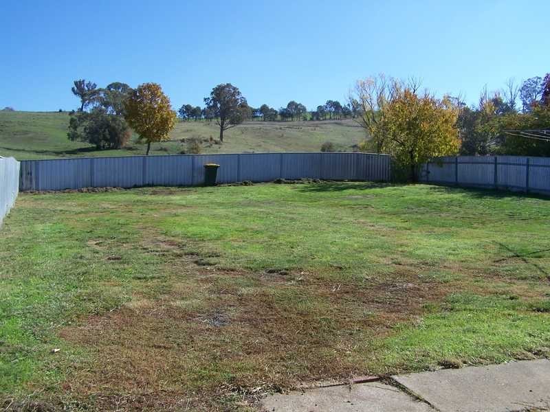 17 Mate Street, Tumbarumba NSW 2653