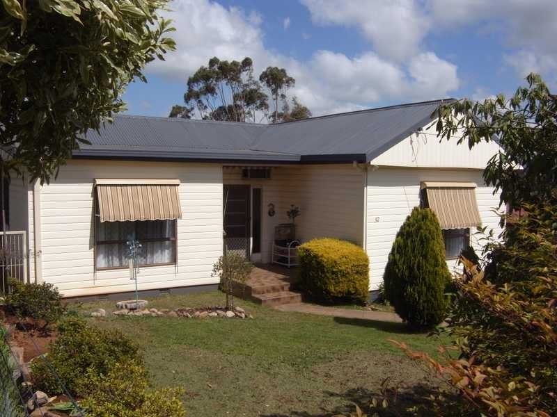 32 Clara Street, Tumbarumba NSW 2653