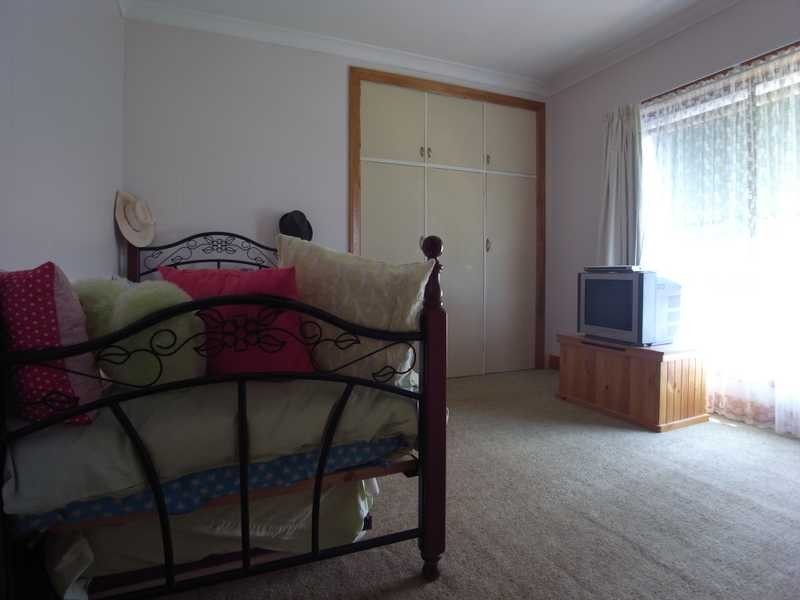 32 Clara Street, Tumbarumba NSW 2653