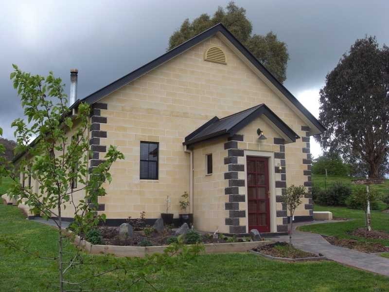 5 Emerson Street, Tumbarumba NSW 2653