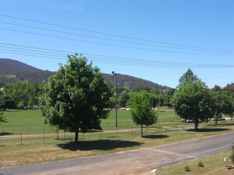 7 Mate Street, Tumbarumba NSW 2653