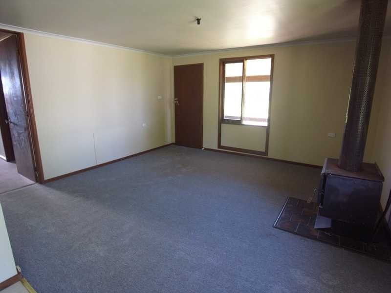 7 Mate Street, Tumbarumba NSW 2653