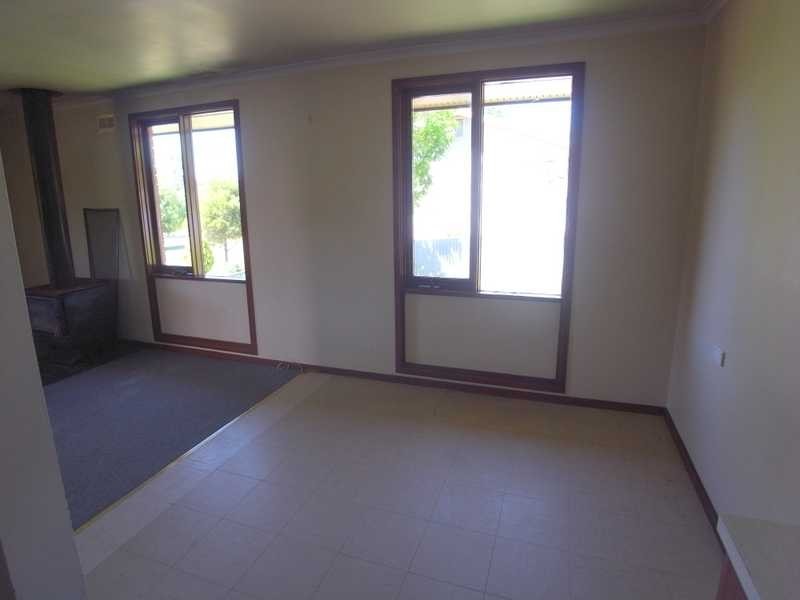 7 Mate Street, Tumbarumba NSW 2653