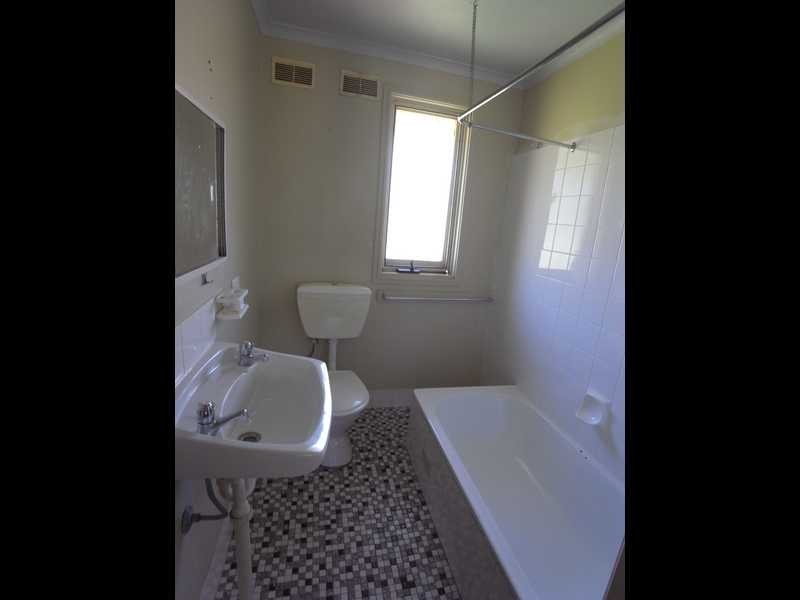 7 Mate Street, Tumbarumba NSW 2653