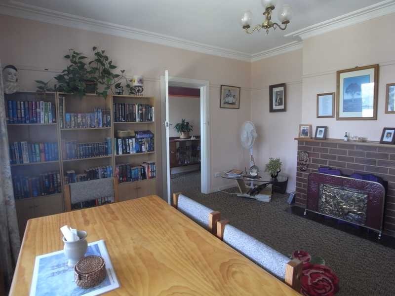 10 Park Street, Tumbarumba NSW 2653