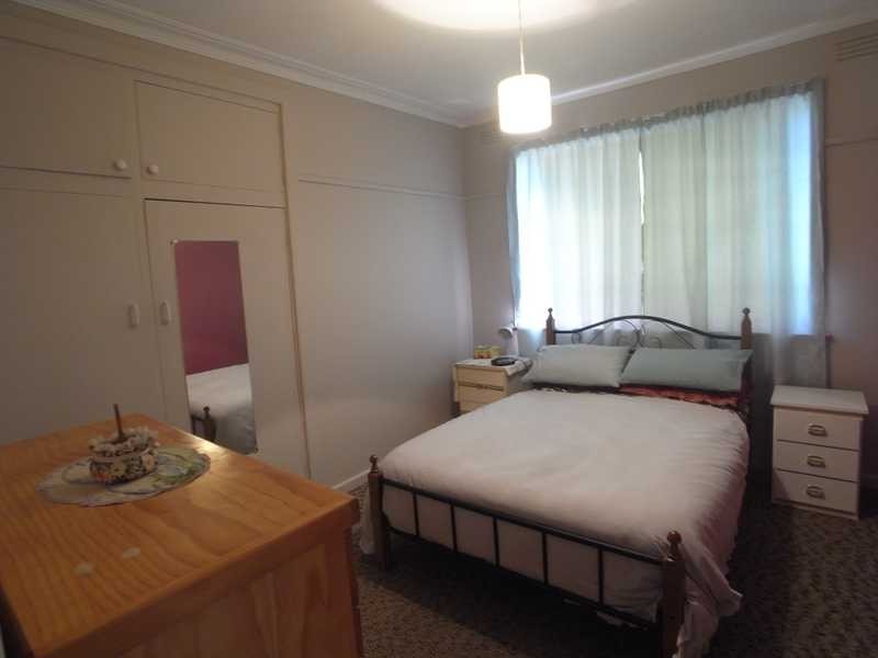 10 Park Street, Tumbarumba NSW 2653