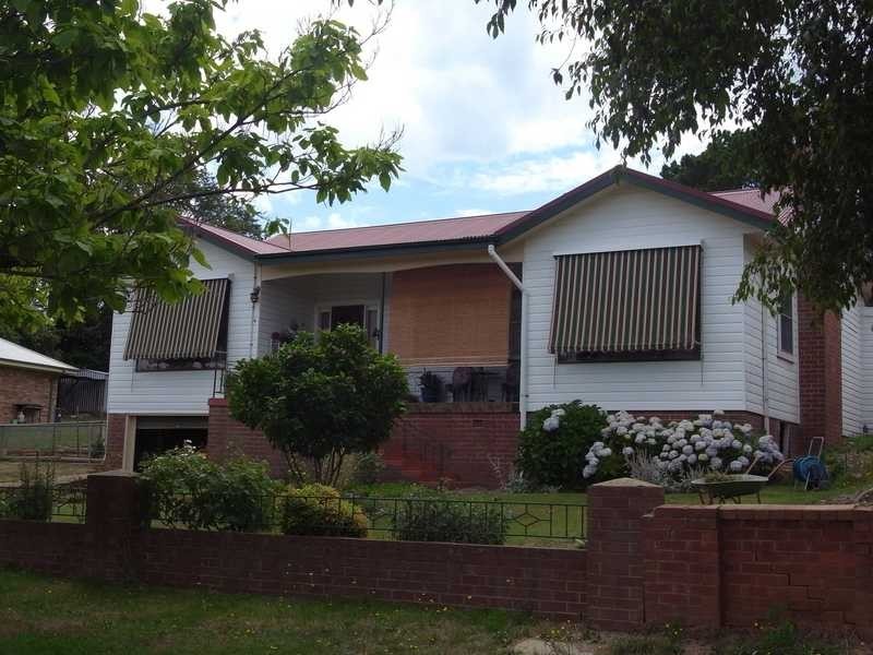 10 Park Street, Tumbarumba NSW 2653