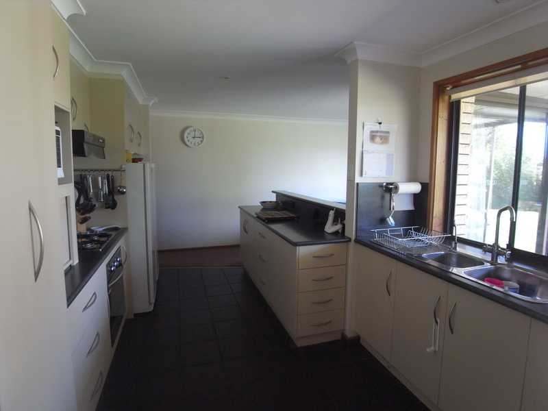 12 Regent Street, Tumbarumba NSW 2653