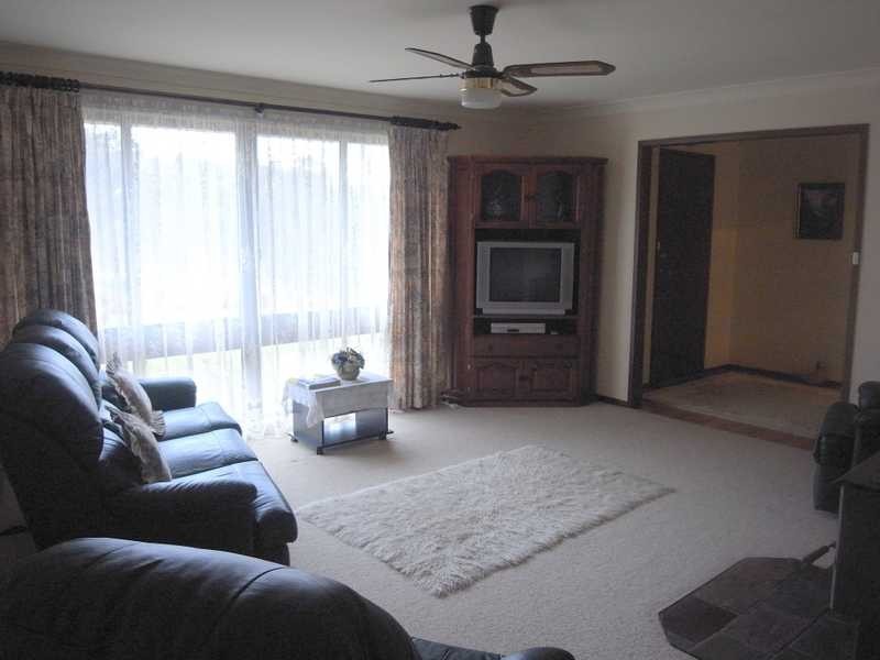 10 Lynne St, Tumbarumba NSW 2653