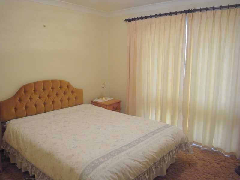 10 Lynne St, Tumbarumba NSW 2653