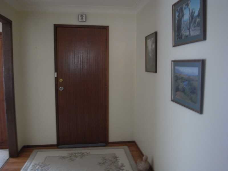 10 Lynne St, Tumbarumba NSW 2653