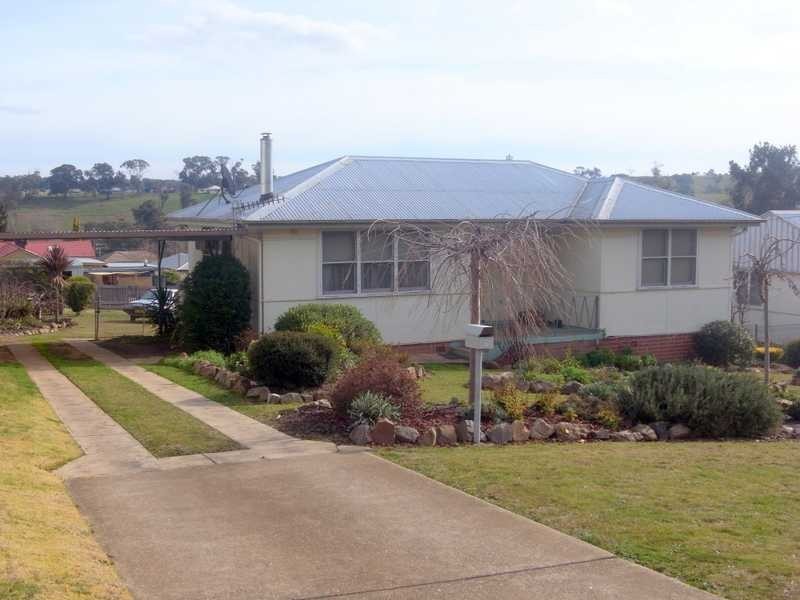 7 King Street, Tumbarumba NSW 2653